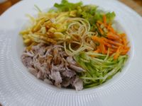 清爽高纖雞絲涼麵