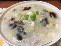 金銀蛋雞肉粥