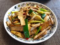 蔥爆肉絲豆乾