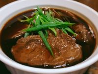 滷牛腱