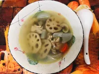 蓮藕蘿蔔雞湯