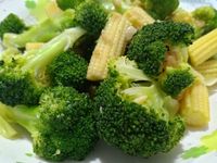 花椰菜玉米筍~簡單快速健康料理