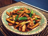 豆乾炒肉絲