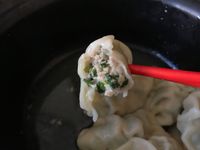 鮮蝦青菜水餃