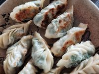 家裏包餃子(雞肉韭菜餃子)附上影片篇