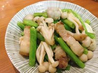 超下飯😋菇菇小貢丸炒四季豆