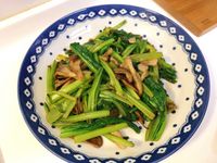 舞菇炒小松菜