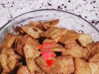 婆婆也是妈，亲手给她做了苦荞锅巴，真好吃