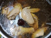 黑蒜頭雞湯