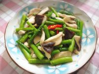 炒蘆筍