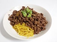 牛肉燥拌麵🤤