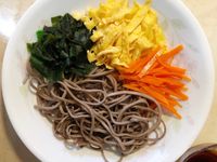 三色蕎麥涼麵