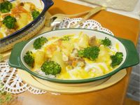 「焗烤咖哩牛肉飯」會牽絲、好美味~
