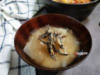小魚乾味噌蘿蔔湯