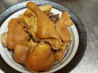 客家風味滷豬腳