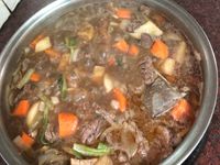 燉煮沙茶牛肉