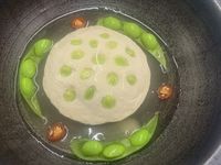 雞茸鑲蓮蓬