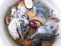 老菜脯烏骨雞湯