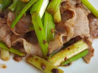 維力炸醬，辣八豆醬炒肉片