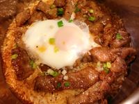 窩蛋牛肉飯