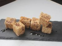 芝麻黃金豆腐