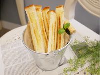 三步驟「奶油酥條」排隊美食自己做。