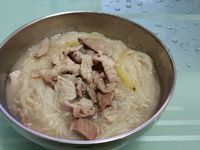 薑絲豬肉麵線
