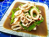 芹菜炒透抽