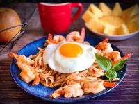 蒜香蝦仁炒麵
