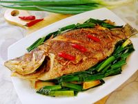 蔥燒鱸魚