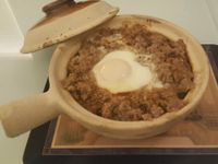 滑蛋牛肉煲仔飯