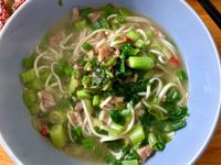 雪菜肉絲煨麵