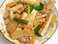 豆干炒肉絲
