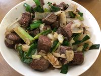 蔥爆骰子牛