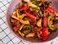 彩椒炒牛肉
