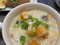 皮蛋玉米粥