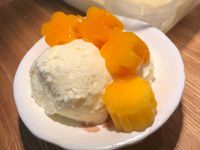牛奶冰淇淋