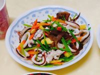 芹菜炒魷魚圈