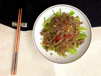 芹菜炒牛肉—新手0⃣️失敗
