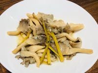 清炒秀珍菇
