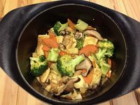 野菇鮮蔬豆腐煲（4人份）