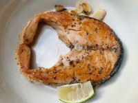 煎鮭魚