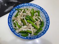 青龍炒雪白菇