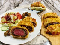 威靈頓牛排