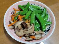 甜豆莢炒鮮菇