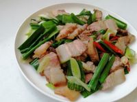 鹹豬肉炒蒜苗