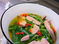 枸杞菠菜豬肝湯