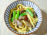 【龜甲萬樂享醍醐味】豆芽牛肉炒烏龍麵