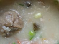 廣東煮法（皮蛋瘦肉粥）