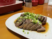鑄鐵鍋滷牛腱